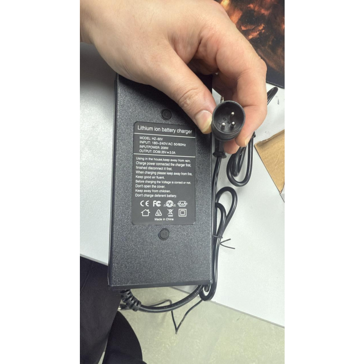 Зарядное устройство 3А 60V "3pin"